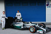 Foto zur News: Hamilton #AND# Rosberg: Teamduell auf der Waage