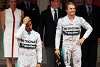Foto zur News: Mercedes-Psychothriller: Klammert sich Hamilton an Lauda?