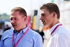 Foto zur News: Jos Verstappen überzeugt: Max &quot;in den richtigen Händen&quot;