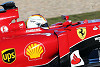 Foto zur News: Sebastian Vettel: 2015 Schluss mit ständigem Helmwechsel?