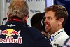 Foto zur News: Wieder Freunde? Vettel und Marko ziehen sich mit SMS auf...