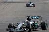 Foto zur News: Titelkampf 2015: Lewis Hamilton liegt perfekt auf Kurs