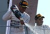 Foto zur News: Lewis Hamilton: Kein Druck trotz Angriff auf
