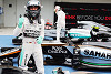 Foto zur News: Rosberg strahlt auf Pole, Hamilton hadert: &quot;War bereits