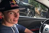 Foto zur News: Max Verstappen schenkt sich Führerschein zum 18. Geburtstag