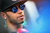 Foto zur News: Lewis Hamilton: Mit einer heißen Braut auf den Mars?