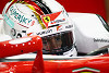Vettel in Lauerstellung: Platzierung stimmt, Abstand nicht