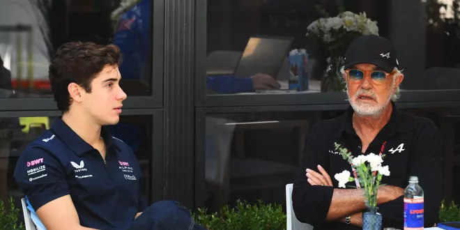 Foto zur News: Will Red Bull plötzlich Colapinto?