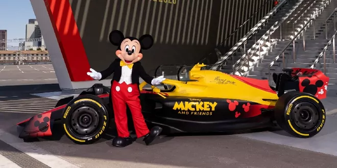 Foto zur News: Formel 1 trifft Micky Maus