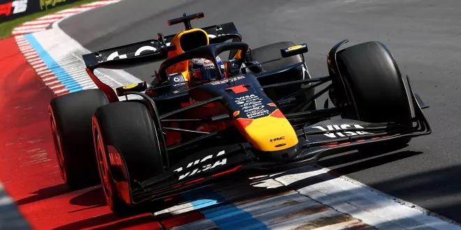 Foto zur News: &quot;Drei Zehntel hinter McLaren&quot;