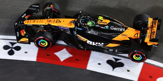 Foto zur News: Norris Schnellster, aber 2x Rot!