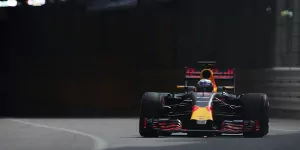 Foto zur News: Ricciardo-Faktor plus X: Wie Red Bull Mercedes schlug