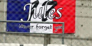 Foto zur News: Jules Bianchis Vater: &quot;Sprechen alle nur abseits der