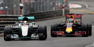 Foto zur News: Rennvorschau Montreal: Spuckt Red Bull in Mercedes&#039; Suppe?
