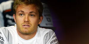 Foto zur News: Offiziell: Nico Rosberg unterschreibt Mercedes-Vertrag bis