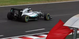 Foto zur News: Formel 1 Ungarn 2016: Hamilton crasht im Freitagstraining