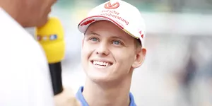 Foto zur News: F1 Backstage: Mick Schumacher schnuppert Grand-Prix-Luft