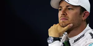 Foto zur News: Nico Rosberg am Boden? WM für Mercedes &quot;völlig offen&quot;