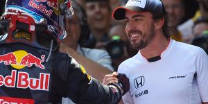 Foto zur News: Alonso verteidigt Max Verstappen: &quot;Da hat alles gepasst&quot;