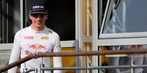 Foto zur News: FIA-Warnung reicht: Verstappen im Fahrermeeting verschont