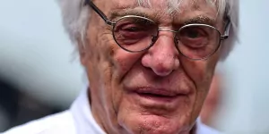 Foto zur News: Trotz Formel-1-Verkauf: Bernie Ecclestone darf bleiben