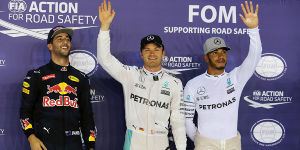 Foto zur News: Formel 1 Singapur 2016: Überragender Rosberg auf Pole