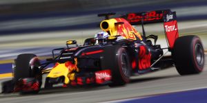 Foto zur News: Mercedes-Herausforderer: Red Bull hat Strategie-Ass im Ärmel
