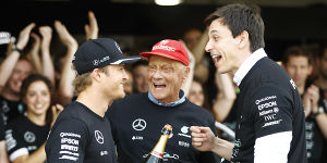 Foto zur News: Niki Lauda: Kein Weltmeister-Bier beim Heimflug im Privatjet