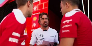 Foto zur News: Fernando Alonso bereut Wechsel von Ferrari zu McLaren nicht