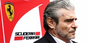 Foto zur News: Bernie Ecclestone: Ferrari-Teamchef braucht Unterstützung