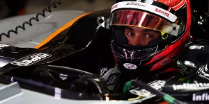 Foto zur News: Formel 1 2017: Esteban Ocon von Force India offiziell