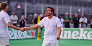 Foto zur News: Fernando Alonso verteidigt &quot;Mad Max&quot;: Waren doch alle so