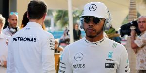 Nur zwei Testrunden: Lewis Hamilton sorgt weiter für Wirbel