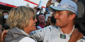 Foto zur News: Stolz auf Nico: Mama Rosberg schaltet sich in PK ein