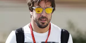 Foto zur News: Flavio Briatore: Fernando Alonso wechselt nicht zu Mercedes