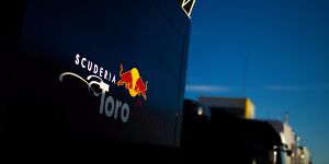 Foto zur News: Highlights des Tages: Renault-Töne! Auch Toro Rosso feuert
