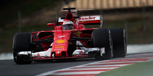 Foto zur News: Formel-1-Tests 2017: Räikkönen sorgt für Ferrari-Bestzeit
