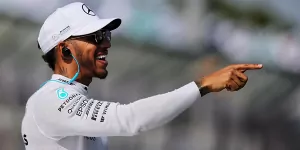 Foto zur News: Formel-1-Live-Ticker: Lewis Hamilton bei der Royal Navy