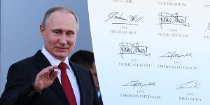 Foto zur News: Bernie Ecclestone: Sotschi-Erfolg Wladimir Putin zu