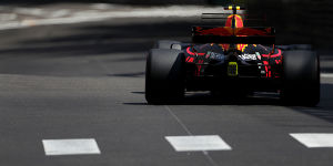 Foto zur News: Formel-1-Motoren: Hybridfrage spaltet Mercedes und Red Bull