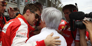 Foto zur News: Bernie Ecclestone war klar: Räikkönen darf nicht gewinnen!