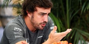 Alonso deutet Wechsel an: "Mehr Bewegung als ihr denkt"