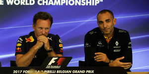Foto zur News: Red Bull droht McLaren: Vier Teams für Renault unmöglich