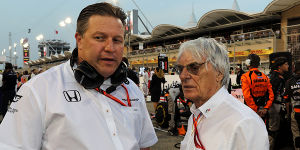 Foto zur News: Bernie Ecclestone: McLaren wird mit Renault nicht