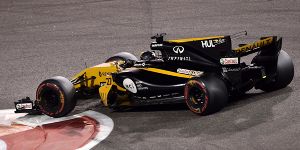 Foto zur News: Entscheidung in Abu Dhabi: Renault erobert Rang sechs