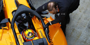 Foto zur News: Flip-Flop-Werbung auf Halo: McLaren startet Charity-Projekt