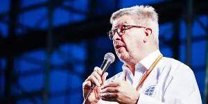 Foto zur News: Ross Brawn: Überholen kann trotz Aerodynamik möglich sein