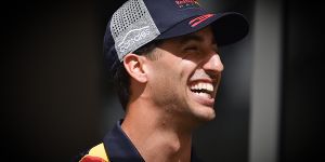 Foto zur News: Daniel Ricciardo sieht Siegchance für Red Bull in Bahrain