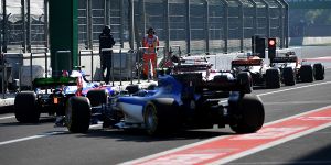 Foto zur News: Formel 1 Bahrain 2018: Der Trainings-Freitag in der