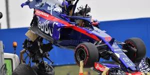 Foto zur News: Heftiger Crash von Hartley: Toro Rosso bricht auseinander